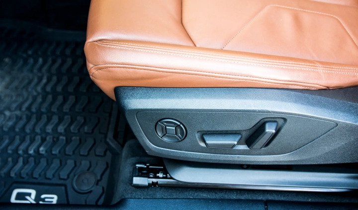 Audi Q3 cena 136500 przebieg: 17000, rok produkcji 2021 z Głuchołazy małe 704
